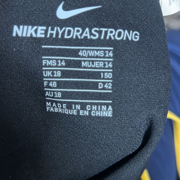 Nike Hydrastrong Solid Cutout One Piece Swimsuit - Picture 2 of 5